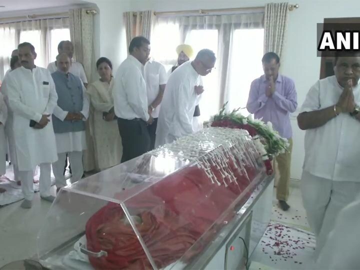 Sushma Swaraj demise Updates: she mortal remains reach her residence, last rites today at 3 pm આજે બપોરે 3 વાગ્યે રાજકીય સન્માન સાથે સુષ્મા સ્વરાજના થશે અંતિમ સંસ્કાર, જાણો દિવસનો કાર્યક્રમ