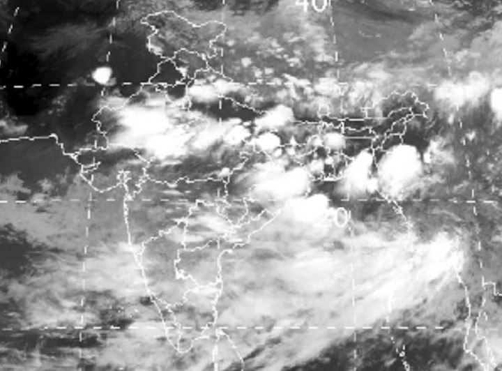 Gujarat Rains heavy rainfalls forecast for three days from today રાજ્યમાં આજથી ત્રણ દિવસ સુધી ધોધમાર વરસાદની આગાહી, આ વિસ્તારોમાં અપાયું રેડ એલર્ટ, જાણો વિગત