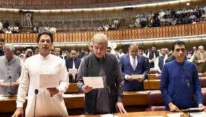 જમ્મુ-કાશ્મીર મુદ્દે ચર્ચા કરતાં કરતાં પાકિસ્તાની સાંસદો લડ્યા, વીડિયોમાં જુઓ દ્રશ્યો