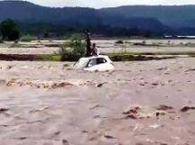 ભારે વરસાદે આખા દેશમાં હાહાકાર મચાવ્યો, તસવીરોમાં જુઓ પુરથી કેવી આવી આફત