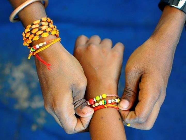 Raksha Bandhan 2019: Rakhi Knot Muhurat રક્ષા બંધન 2019 પર બહેન કયા શુભ મૂહુર્ત પર બાંધશે રાખડી? જાણો શું છે શુભ સંયોગ