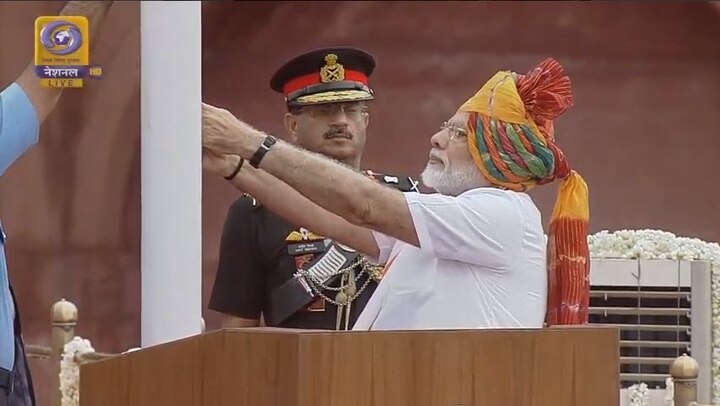 73 independence day is being celebrated across the country pm modi to hoist flag at red fort PM મોદીએ સતત છઠ્ઠીવાર લાલ કિલ્લા પરથી તિરંગો લહેરાવ્યો