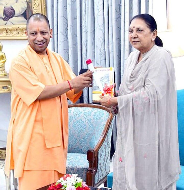  Yogi Adityanath Cabinet reshuffle in Uttar Pradesh soon CM આદિત્યનાથે રાજ્યપાલ આનંદીબેન પટેલ સાથે કરી મુલાકાત, મંત્રીમંડળ વિસ્તરણની અટકળો તેજ