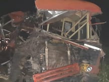 મહારાષ્ટ્રના ધુલેમાં બસ-કન્ટેનર વચ્ચે અકસ્માતમાં ઘટનાસ્થળે 11નાં મોત