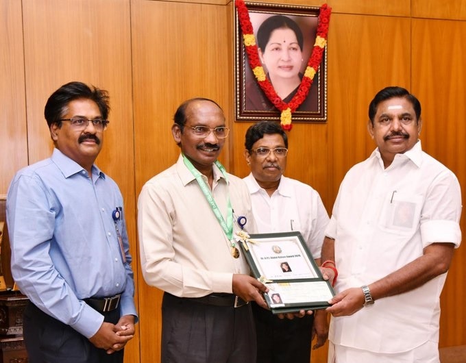 ISRO Chairman dr k sivan receives Dr APJ Abdul Kalam award ઈસરોના અધ્યક્ષ કે સિવનને ‘ડૉ એ.પી.જે. અબ્દુલ કલામ’ પુરસ્કારથી સન્માનિત કરાયા