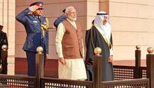 UAE બાદ બહેરીન પહોંચ્યા PM મોદી, પ્રિન્સ ખલીફા બિન સલમાન સાથે કરી મુલાકાત