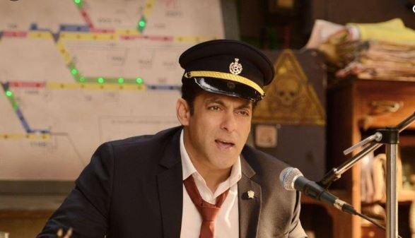 Bigg Boss 13 released promoto Salman Khan seen in dressed as a station master ‘બિગ બોસ 13’નું પ્રથમ ટીઝર રિલીઝ, સલમાન ખાને ખોલ્યો આ મોટો રાઝ