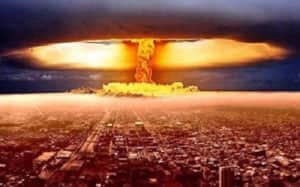 ડોનાલ્ડ ટ્રમ્પની સનકી સલાહ, કહ્યું- વાવાઝોડા આવે તે પહેલાં જ તેના પર પરમાણુ બૉમ્બ ફેંકી દો