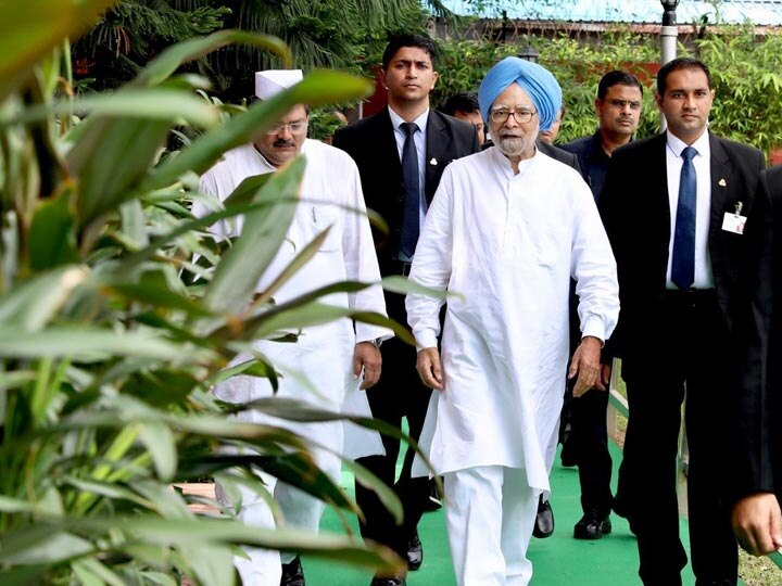 Former PM Manmohan Singh continues to have Z plus security પૂર્વ PM મનમોહન સિંહની SPG સિક્યુરિટી હટાવી દેવાઈ, હવે કયા કમાન્ડો તૈનાત રહેશે? જાણો વિગત