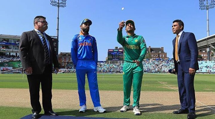 pakistan cricket board unique decision of no toss in first class cricket આ દેશે ક્રિકેટમાં ટૉસ કરવાની પ્રથા બંધ કરી, બેટિંગ કે ફિલ્ડીંગ નક્કી કરવા હવે વાપરશે આ અનોખો નિયમ