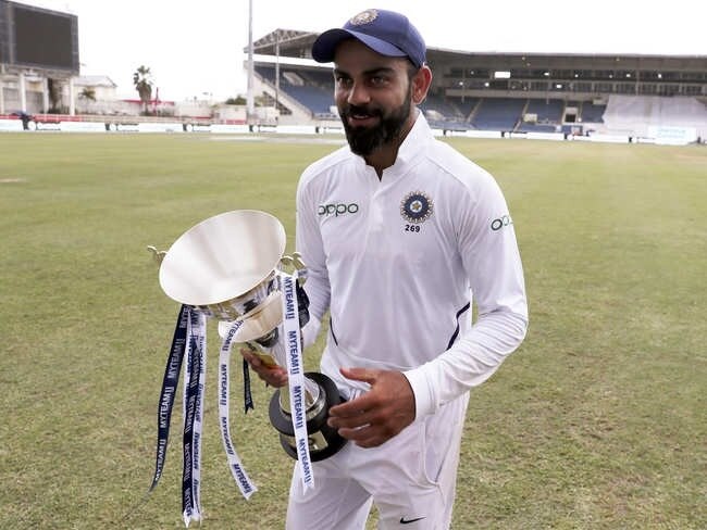 virat kohli surpasses ms dhoni to reach pinnacle of success in test cricket વિન્ડિઝને હરાવીને વિરાટ કોહલીએ રચ્યો ઈતિહાસ, ધોનીનો આ રેકોર્ડ કર્યો ધ્વસ્ત