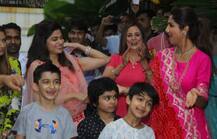 એક્ટ્રેસ શિલ્પા શેટ્ટીએ કર્યું ‘ગણેશ વિસર્જન’, પરિવાર સાથે ડાન્સ કરતી નજર આવી, જુઓ તસવીરો