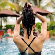 બિકિનીમાં જોવા મળી TVની આ સંસ્કારી બહુ, લોકોએ કહ્યું- જિરાફ જેવી લાગે છે