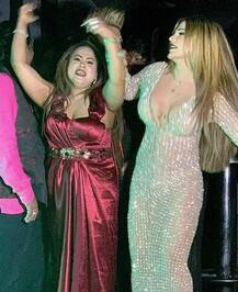 ટ્રાન્સપરન્ટ ડ્રેસ પર લોકોએ મજાક ઉડાવી તો રડી ગઇ એક્ટ્રેસ, બોલી- મને મારા પતિ.........