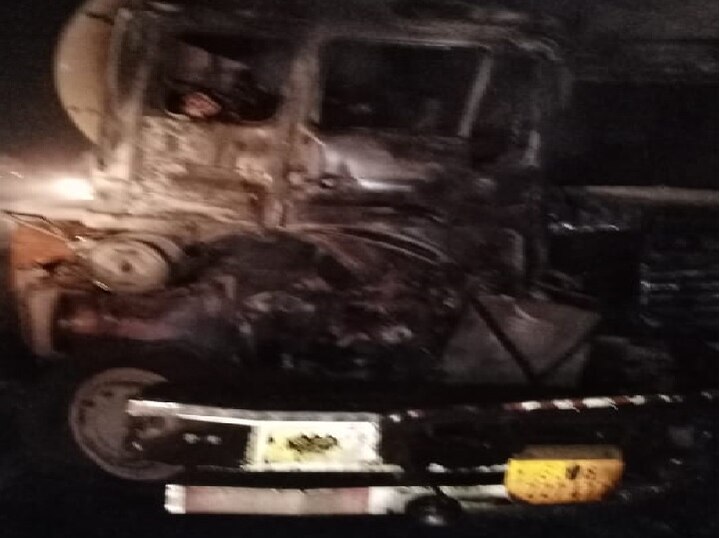Surat accident between truck and tenkar near Kosamba national highway સુરતઃ કોસંબા પાસે ટ્રક અને ટેન્કર વચ્ચે અકસ્માત, બે વ્યક્તિ બળીને થઈ ગયા ભડથું, જાણો વિગત