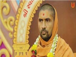 કલાકારો દ્વારા ‘રત્નાકર’ એવોર્ડ પરત કરાયા બાદ સરધારના નિત્યસ્વરૂપદાસ સ્વામીનો માફી માંગતો વીડિયો આવ્યો સામે, જાણો શું કહ્યું