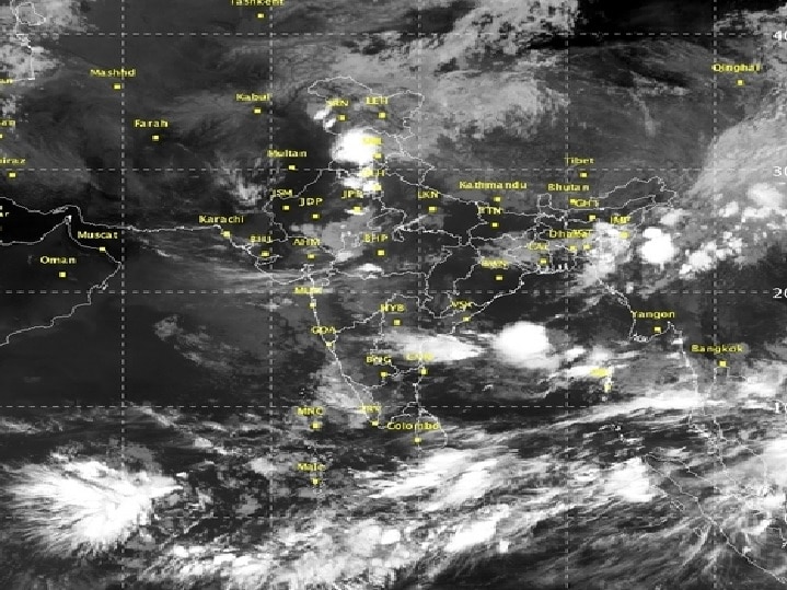 Heavy rainfall will be started in Gujarat on next two days ગુજરાતમાં વરસાદને લઈને હવામાન વિભાગ શું કરી મોટી આગાહી? જાણો વિગત