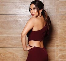 IIFA એવોર્ડ 2019: એક્ટ્રેસ સૌફી ચૌધરીનો જોવા મળ્યો બોલ્ડ અંદાજ, જુઓ તસવીરો