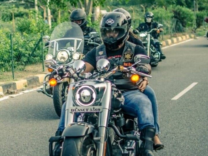 લક્ઝુરિયસ Harley Davidson બાઈકને ટ્રાફિક પોલીસે કેમ ફટકાર્યો મેમો? કારણ જાણીને તમે ચોંકી જશો