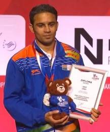 વર્લ્ડ બોક્સિંગ ચેમ્પિયનશીપમાં સિલ્વર મેડલ જીતી અમિત પંઘલે રચ્યો ઇતિહાસ