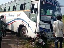 બનાસકાંઠામાં લક્ઝરી અને બસ વચ્ચે અકસ્માત સર્જાતાં ત્રણ સગાભાઈઓનાં મોત, અકસ્માત જોઈને લોકો શ્વાસ અદ્ધર થઈ ગયા