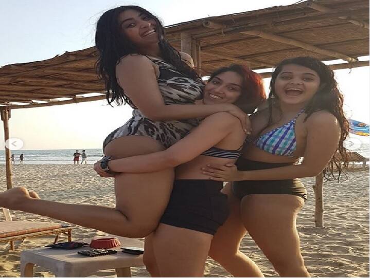 તાજેતરમાં ઈરાએ મ્યૂઝિશિયન મિશાલ કૃપલાની સાથે ડેટ કરતી હોવાનો ખુલાસો કર્યો હતો. મિશાલ સાથે મસ્તી કરતી તસવીરો અને વીડિયો શેર કરતી રહે છે.