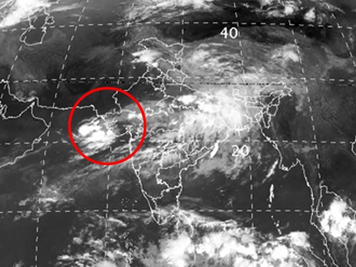 Heavy rainfall will be started in Gujarat on Newt three days ગુજરાતમાં ભારે પવન અને વરસાદી ઝાપટાંને લઈને હવામાન વિભાગે શું કરી આગાહી? જાણો વિગત