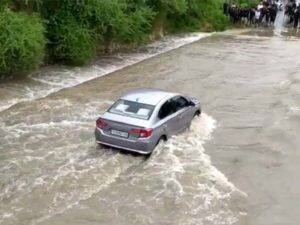 દેશમાં 25 વર્ષનો સૌથી ભયંકર ચોમાસુ, અત્યાર સુધી 148 લોકો વરસાદથી મૃત્યુ પામ્યા, જાણો વિગતે