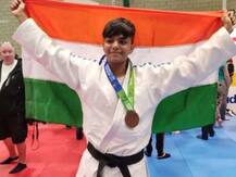 UKમાં ગુજરાતીનો ડંકો: લંડનમાં ચાલતી કોમનવેલ્થ ગેમ્સમાં ગુજરાતની ગર્લે મેળવ્યો બ્રોન્ઝ મેડલ