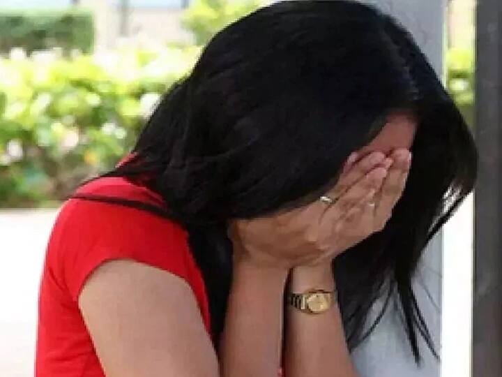 Rickshaw driver molestation of girl in Ahmedabad અમદાવાદઃ નવરંગપુરામાં રીક્ષા ચાલકે કરી યુવતીની છેડતી, ભાઈ આવી જતાં શું થયું? જાણો વિગત