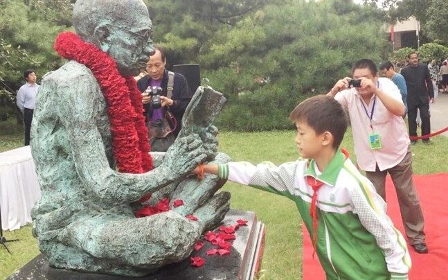 china denied to give permission for gandhi jayanti function program organised in embassy later વિશ્વભરમાં થઈ ગાંધી જયંતીની ઉજવણી, પરંતુ આ દેશે કર્યું અપમાન
