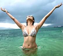 નુસરત ભરૂચાની બિકિની ફોટો વાયરલ, ટેટૂ ફ્લોન્ટ કરતી જોવા મળી