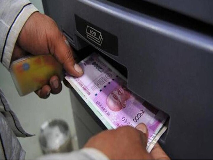 Ruppee 2000 note will not be available in sbi atm soon SBIના ATMમાંથી નહીં નીકળે 2000 રૂપિયાની નોટ, જાણો કેમ