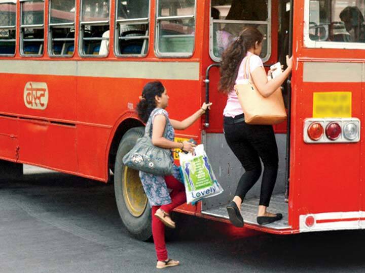 Unzipping man pants in a crowded BEST bus and inappropriately touching a woman મુંબઈ: બસમાં યુવતીને પાછળથી યુવક ધક્કા મારતો હતો તો યુવતીએ તરત જ પાછળ જોયું તો યુવકની પેન્ટની ચેઈન ખુલ્લી હતી પછી.......