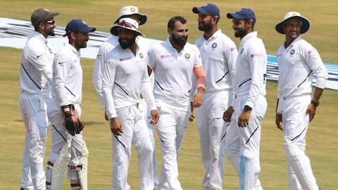 INDvsSA: આવતીકાલે આ ટીમ લઇને મેદાનમાં ઉતરી શકે છે કેપ્ટન કોહલી, જુઓ સંભવિત પ્લેઇંગ ઇલેવન....... INDvsSA: આવતીકાલે આ ટીમ લઇને મેદાનમાં ઉતરી શકે છે કેપ્ટન કોહલી, જુઓ સંભવિત પ્લેઇંગ ઇલેવન.......