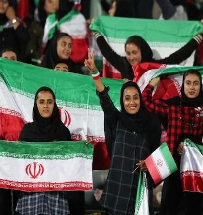 Iranian women allowed to watch football at stadium for first time ફીફા વર્લ્ડકપ મેચ દરમિયાન રચાશે ઇતિહાસ, 40 વર્ષ બાદ સ્ટેડિયમમાં પ્રવેશ કરશે ઇરાની મહિલાઓ