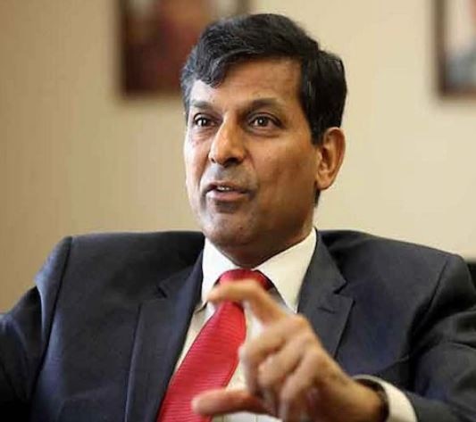 Raghuram Rajan says India losing its economic way મંદી માટે રાજને નોટબંધી-જીએસટીને ગણાવ્યા જવાબદાર, કહ્યુ- એક જ વ્યક્તિનો નિર્ણય લેવો ઘાતક