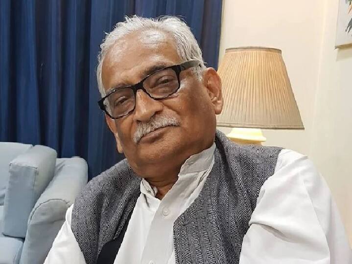  Ayodhya case Know about muslim parties Senior Advocate Rajeev Dhavan who tears up maps in court Ayodhya case: સુપ્રીમ કોર્ટમાં નકશાની કોપી ફાડનારા વકીલ રાજીવ ધવન કોણ છે ? જાણો