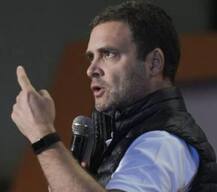 રાહુલ ગાંધીનો જોવા મળ્યો અલગ અંદાજ, ચૂંટણી પ્રચાર વચ્ચે રમ્યા ક્રિકેટ