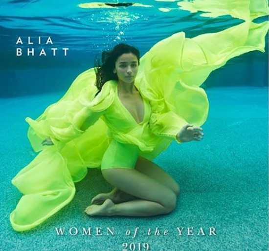alia bhatt underwater photoshoot viral બૉલીવુડની હૉટ એક્ટ્રેસ બની જલપરી, પાણીની અંદર કરાવ્યુ આવુ હૉટ ફોટોશૂટ, જુઓ તસવીર