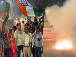 અમદાવાદઃ અલ્પેશ ઠાકોરની હાર થતાં કોંગ્રેસના કાર્યકરોએ તેના ઘરની નજીક જ ફોડ્યા ફટાકડા