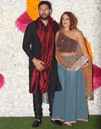 આ પાર્ટીમાં યુવરાજ સિંહ પોતાની પત્ની સાથે જોવા મળ્યો હતો. 