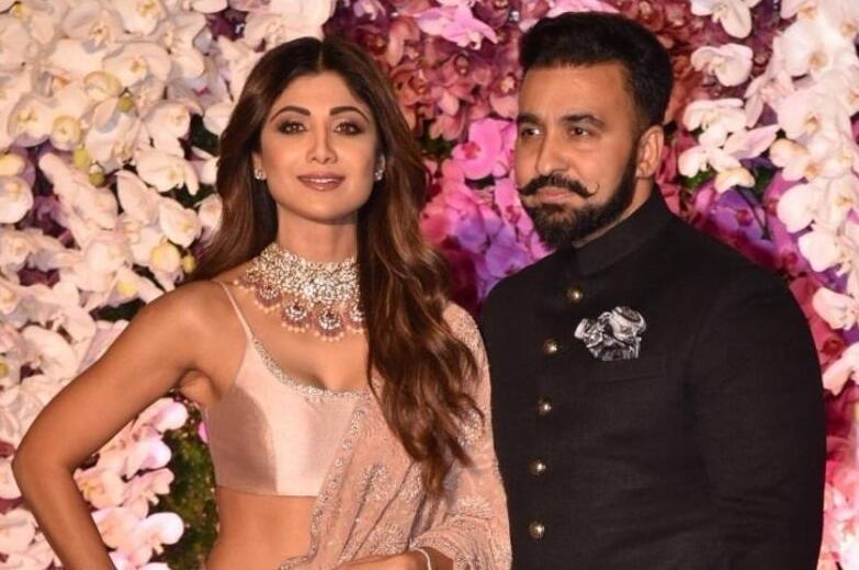 corona: actress shilpa shetty kundra help for pm relief fund બૉલીવુડ અભિનેત્રી શિલ્પા શેટ્ટીએ કોરોના સામે લડવા પીએમ રાહતફંડમાં આપી આટલી બધી રકમ, જાણો વિગતે