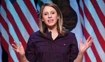 ન્યૂડ તસવીર લીક થતા આ સાંસદે આપવું પડ્યું રાજીનામું, કહ્યું- ડર છે, આગળ શું......