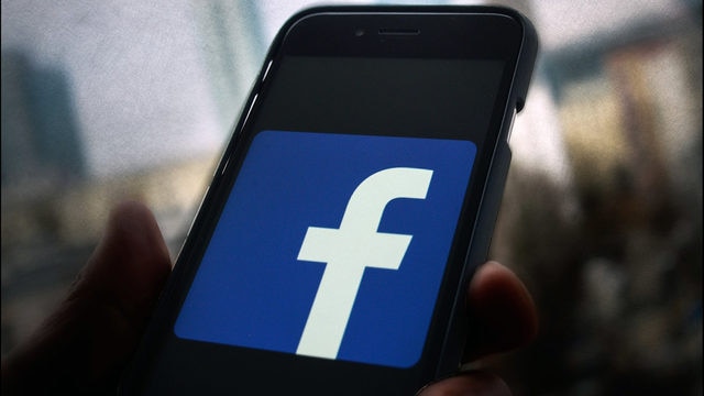 facebook and instagram banned some emojis  Facebook અને Instagram એ આ પ્રકારની ઇમોજી મુકવા પર લગાવ્યો પ્રતિબંધ, કોઇ મુકશે તો એકાઉન્ટ થશે બંધ