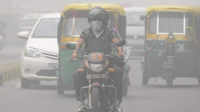 પ્રદૂષણઃ SCએ રાજ્ય સરકારોને લગાવી ફટકાર, કહ્યુ- લોકો મરી રહ્યા છે, તમને શરમ નથી આવતી air pollution SC directs Punjab, Haryana, UP to give incentives પ્રદૂષણઃ SCએ રાજ્ય સરકારોને લગાવી ફટકાર, કહ્યુ- લોકો મરી રહ્યા છે, તમને શરમ નથી આવતી