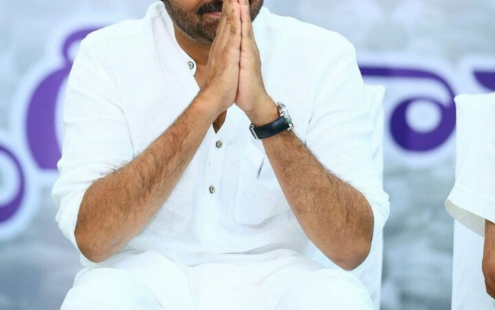 jana sena chief pawan kalyan asks andhra cm jagan mohan did my three marriage cause any problem to society આ એક્ટરે આંધ્રના CMને ઝાંટકી નાખ્યાં, કહ્યું-  ‘મેં 3 વખત લગ્ન કર્યાં એટલે તમારે જેલ જવું પડ્યું?’