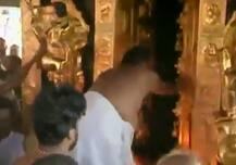 સબરીમાલા મંદિરના કપાટ ખુલ્યા, ભક્તોની ભારે ભીડ; 10 મહિલાને પરત મોકલવામાં આવી