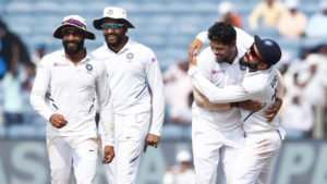 IND vs BAN પિન્ક બૉલ ક્રિકેટઃ પહેલા ચાર દિવસની બધી ટિકીટો ધડાધડ વેચાઇ ગઇ
