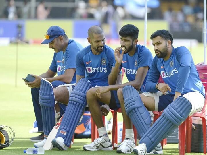 વેસ્ટ ઈન્ડિઝ સામેની સીરિઝમાંથી બહાર થઈ શકે છે ટીમ ઈન્ડિયાનો આ સ્ટાર બેટ્સમેન? જાણો વિગત Team India Opening batsman Shikhar Dhawan a doubtful starter for West Indies T20Is series વેસ્ટ ઈન્ડિઝ સામેની સીરિઝમાંથી બહાર થઈ શકે છે ટીમ ઈન્ડિયાનો આ સ્ટાર બેટ્સમેન? જાણો વિગત